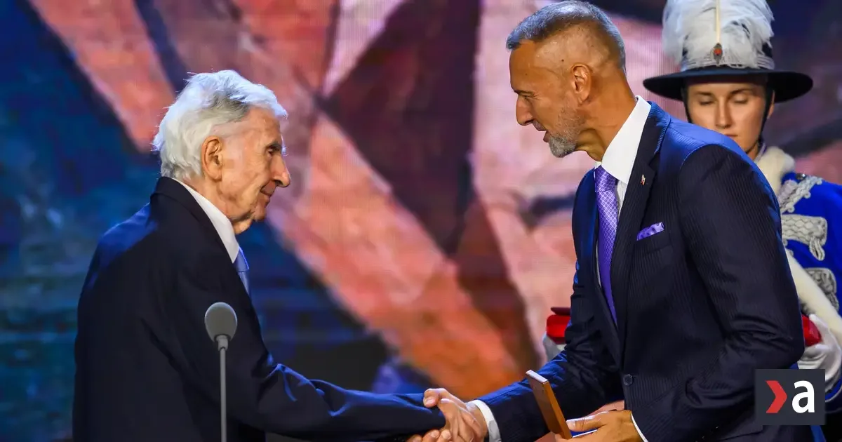Predseda parlamentu Richard Raši udelil Štátnu cenu J. M. Hurbana trom osobnostiam