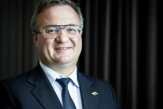 Šalitrošov návrat do parlamentu znepokojuje Fica, tvrdí Kuffa