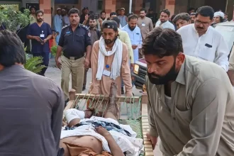 Samovražedný útok v Pakistane: 11 mŕtvych