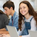 Školáci môžu mať internet zadarmo až dva roky
