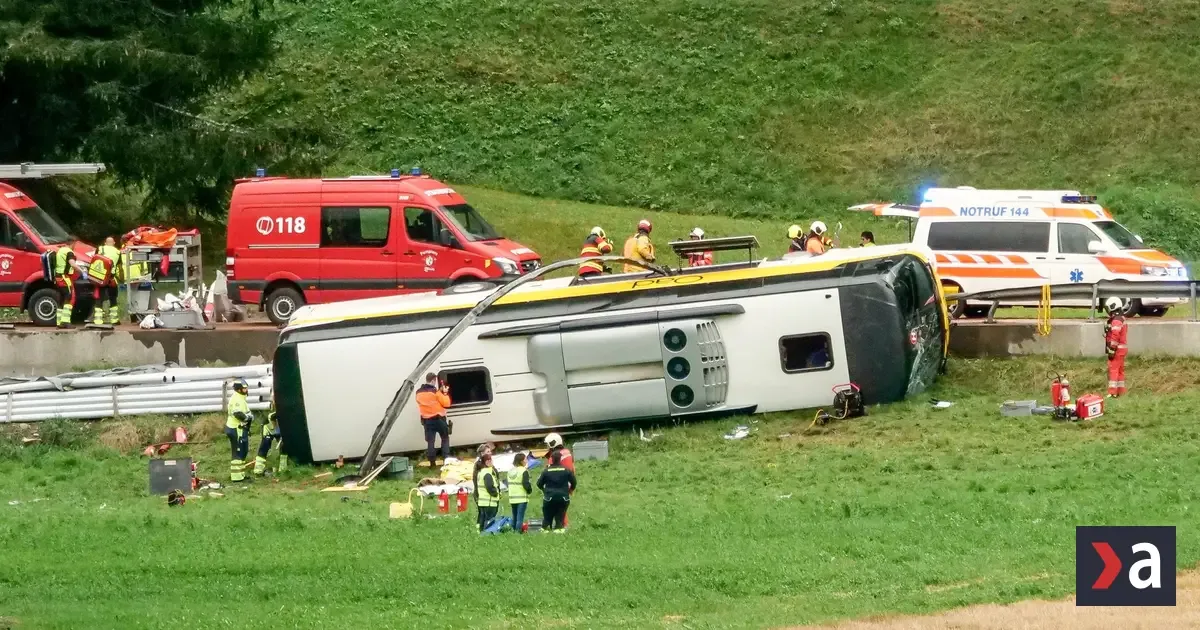 Smrť v prevrátenom autobuse: Odborník prezradil, čo by zmenili pásy