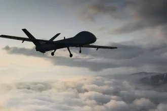 Stíhačky NATO zostrelili nad Litvou neznámy dron, údajne naložený výbušninami