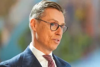 Stubb varuje pred panikou z Ruska: Zachovajte pokoj a podporujte Ukrajinu