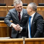 Transakčná daň zostáva v hre, podľa poslanca SNS nič v rozpočte nevedie k jej zrušeniu