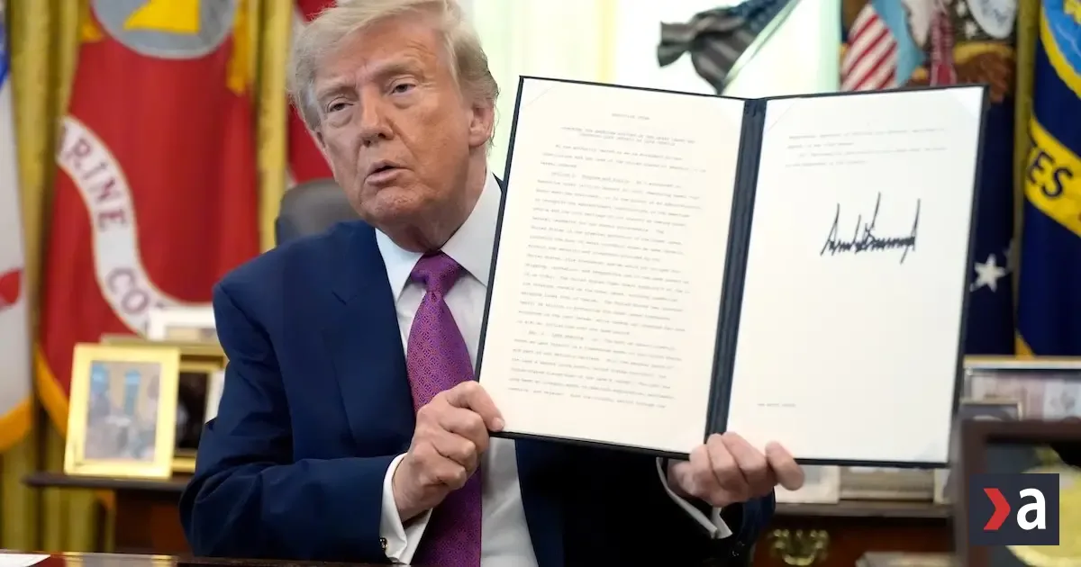 Trump čelí žalobe po zákaze vstupu kritických médií do Bieleho domu