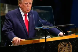 Trump na pôde OSN pripustil rýchly vojenský úder USA, hovorí o dohode alebo zničení Iránu