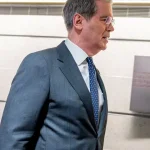 USA vedú ekonomický útok na Irán. Minister financií vysiela tímy do sveta