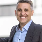 Úspory v banke a „nulový dlh“? Expert upozorňuje na mýtus, ktorý oberá o peniaze