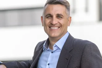 Úspory v banke a „nulový dlh“? Expert upozorňuje na mýtus, ktorý oberá o peniaze