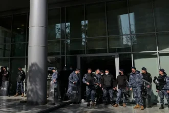 V Libanone zadržali Asadovho príbuzného aj syna známeho drogového dílera