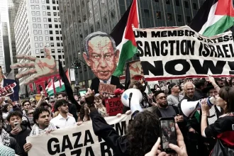 VIDEO: Newyorská polícia zadržala desiatky účastníkov protestu proti Netanjahuovi