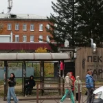 Bitky v lekárňach o antibiotiká, na uliciach opäť rúška. Zabil mor mladú ruskú laborantku?