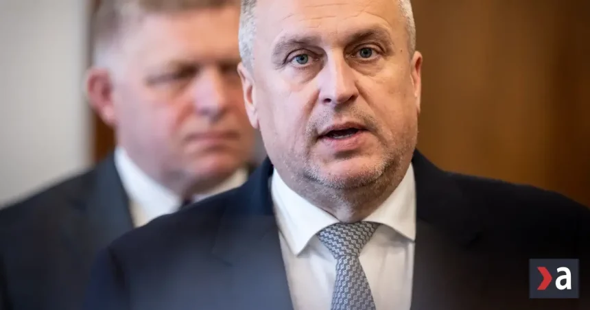 Danko odkázal prezidentovi: Ak nechcete Kuffu, stiahnite Kmeca