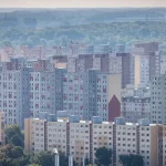 Erik Tomáš predstaví čísla nezamestnanosti, Fico odštartuje projekt nájomných bytov