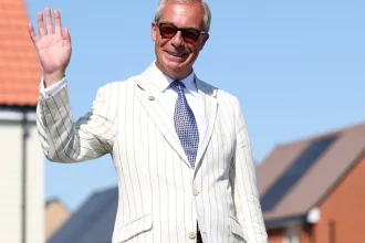 Farage chce zastaviť azyl v Británii na päť rokov