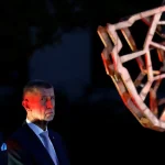 Fico navštívil Babiša v Praze, přivítal ho piskot. Protestující: jdi do Ruska