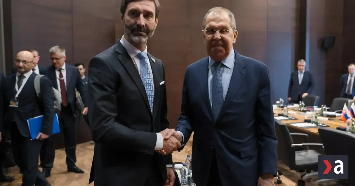 Fico podľa komentátorky plní už len sľuby, ktoré dal Putinovi