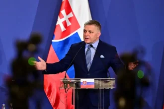 Fico pre virózu vynechá oslavy na Dukle, chystá sa však na predvolebný míting v Srbsku
