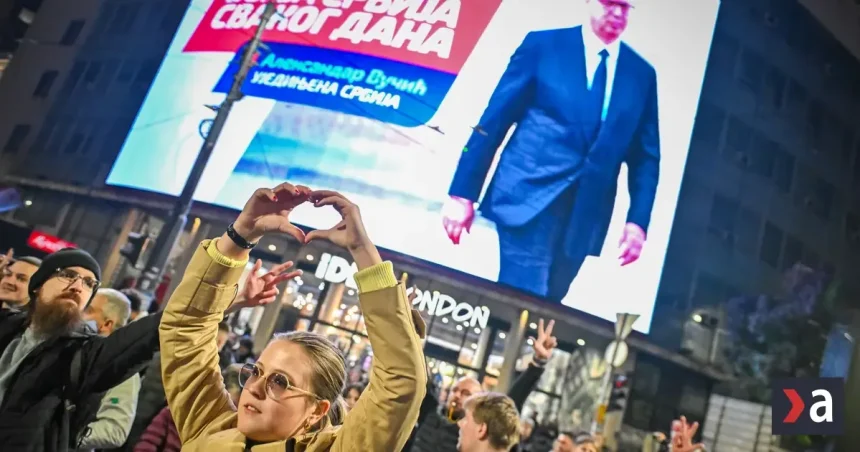 Ficov spojenec Vučić čelí tlaku študentov