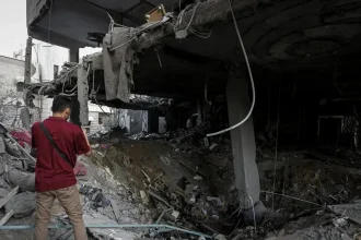Gaza: Nočný útok zasiahol obytný dom, hlásené obete a zranení