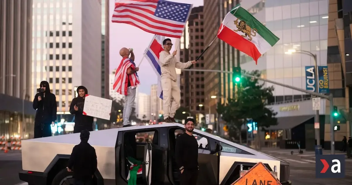 Irán hrozí USA: Vojenské lode do Perzského zálivu nevpustíme
