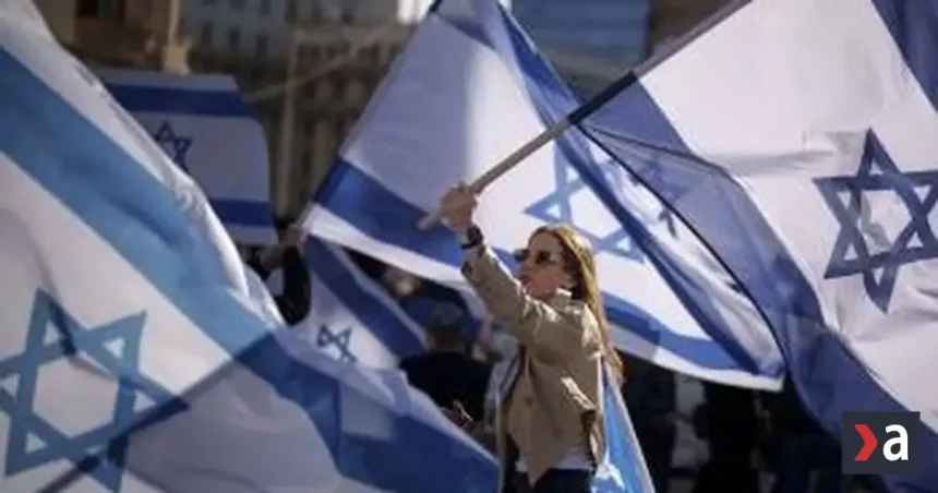 Izrael údajne špehoval novinárov cez reklamy bez jediného kliknutia