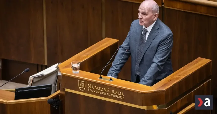 KDH sa musí rozhodnúť, či chce vládnuť s Progresívnym Slovenskom