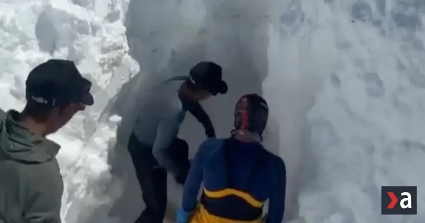 Lavína pod himalájskym štítom Himlung Himal má 15 obetí, pátranie prerušili
