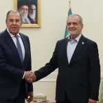 Lavrov pricestoval do Iránu, Rusko a Irán deklarujú prehĺbenie vzájomných vzťahov