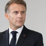 Macron kritizuje sociálne siete za podnecovanie napätia počas protestov ve Francúzsku