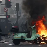 Masové protesty vo Francúzsku: Polícia zadržala minimálne 166 osôb