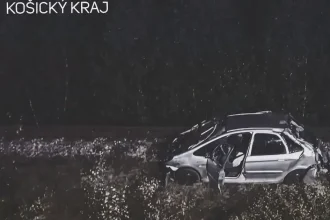 Nehoda pri Helcmanovciach: dieťa neprežilo, traja v nemocnici