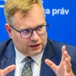 Ombudsman chce zmenu pravidiel: podmieniť minimum prácou je neústavné