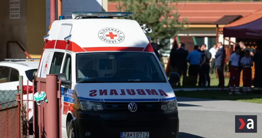 Po útoku nožom v škole v Staškove zomrela aj žiačka