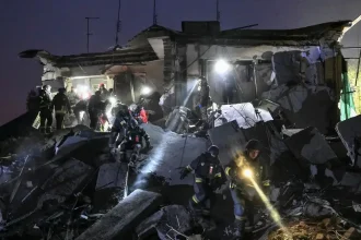 Počet obetí v Záporoží stúpol na 11, pod troskami zomreli aj deti