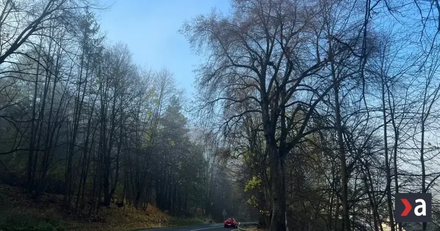 Pokojná, ale chladná jesenná noc, v údoliach môže mrznúť