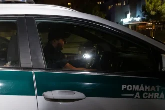Polícia preveruje volebnú korupciu na východe, mali ponúkať peniaze aj alkohol