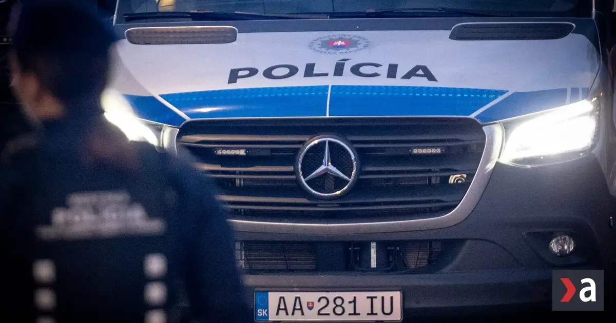 Polícia zasahovala v Sekuliach pre podozrenia z obchodovania s ľuďmi