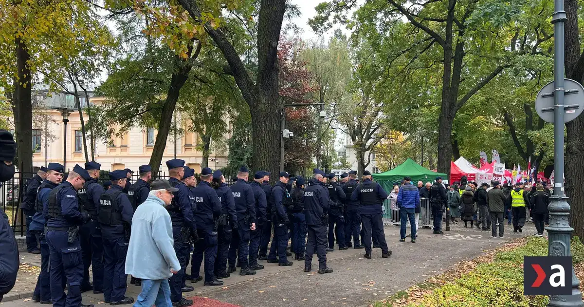 Poľsko čelí justičnej kríze pre Ústavný súd, Nawrocki zvolal konzultácie