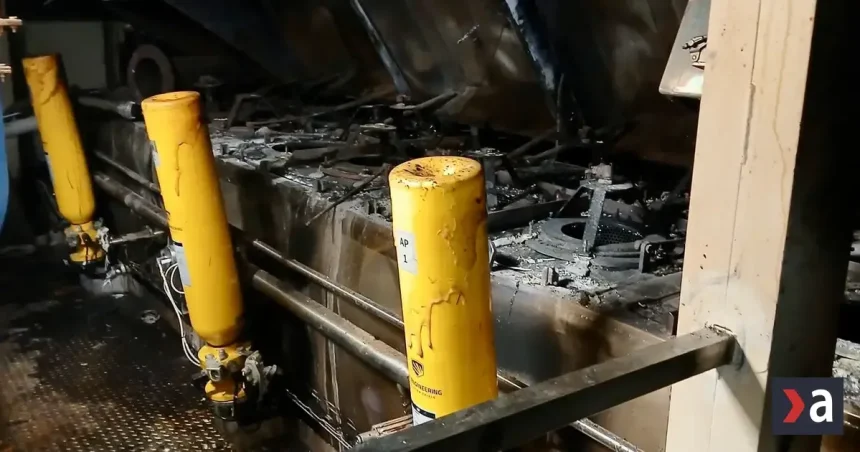 Požiar v Hriňovej spôsobil škodu dva milióny eur. Hasiči zasahovali s dýchacími prístrojmi