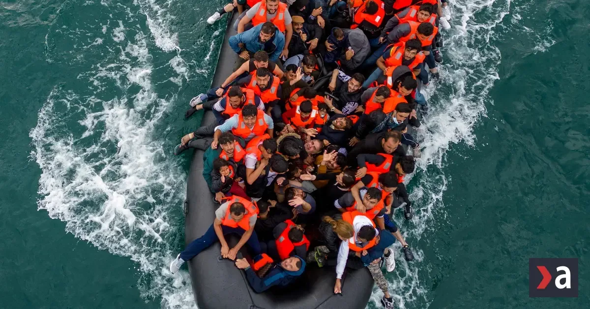 Pri africkom východnom pobreží sa potopil čln s migrantmi, zomrelo viac ako sto osôb