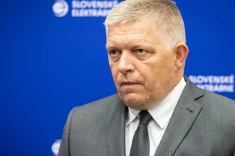 Robert Fico zaútočil na poslankyňu PS Plavákovú pre sobáš s partnerkou v zahraničí