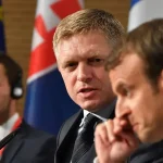 Robertovi Ficovi zrejme všetko zrútia Emmanuel Macron alebo Donald Trump