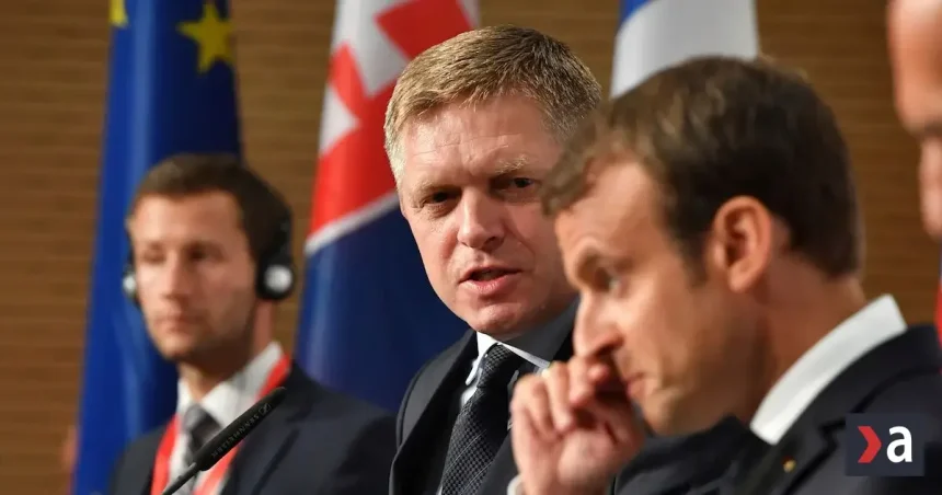 Robertovi Ficovi zrejme všetko zrútia Emmanuel Macron alebo Donald Trump