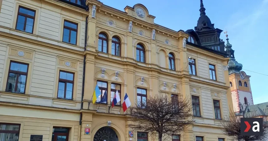 Rusina podal podnet na ÚVO pre marketingové zákazky BBSK, kraj obvinenia odmieta