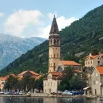 Šéf ruského propagandistického kanála Rybar žaluje Čiernu Horu za vyhostenie