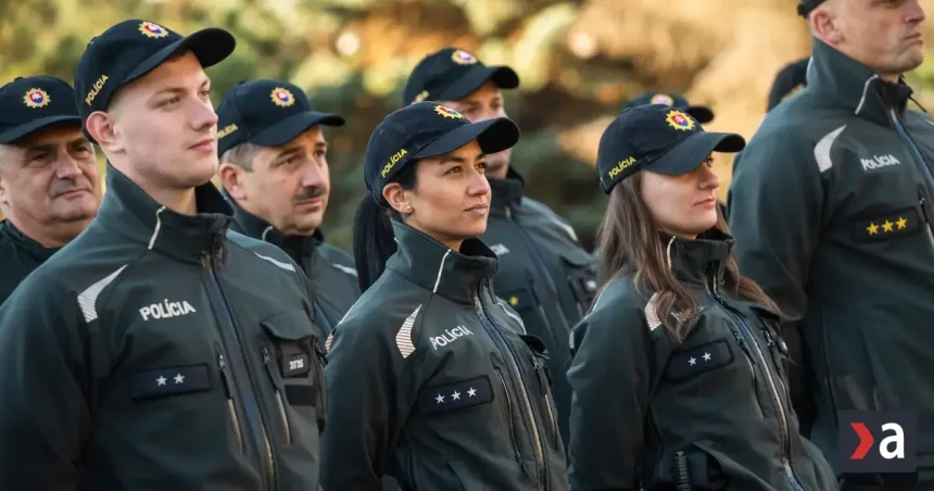 Slovenskí a českí policajti cvičili zákrok proti útočníkovi v Banskej Bystrici