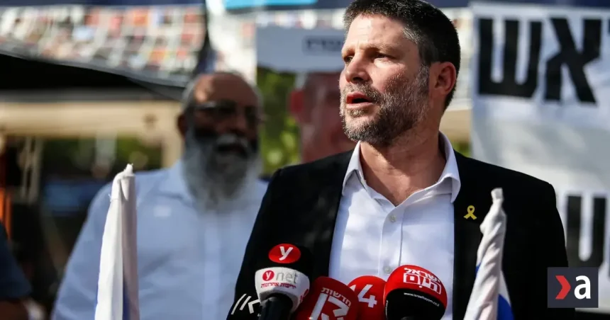 Smotrič nariadil demoláciu budov na Západnom brehu Jordánu