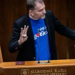 Štátna ochrana patrí len tým, ktorí dodržiavajú bezpečnostné pokyny, tvrdí minister vnútra