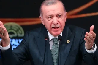 Turecký primátor Izmiru prešel do Erdoganovy strany